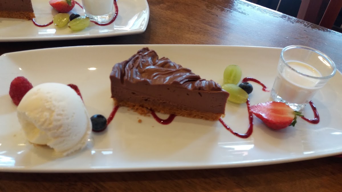 Chocolate cheesecake dessert at Mi Casa Su Casa