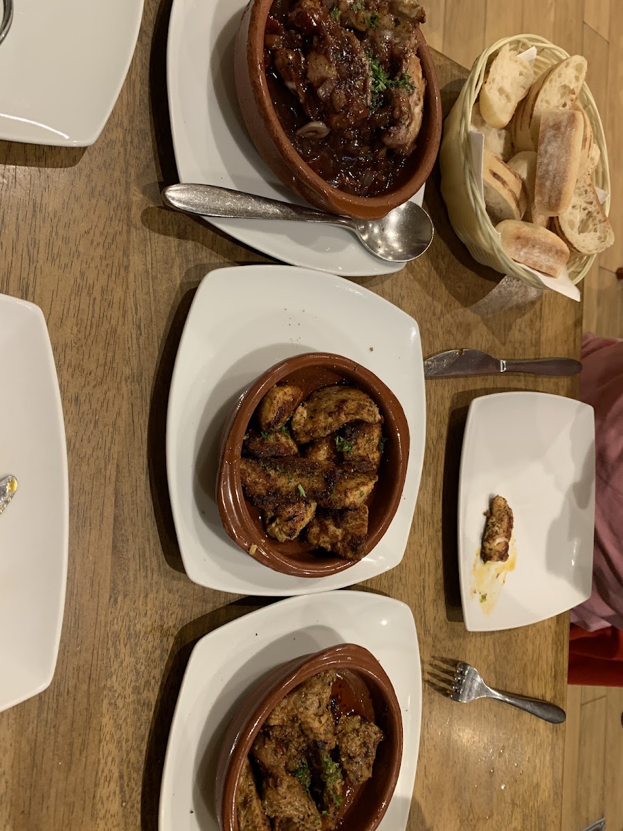 Tapas dishes and bread at Mi Casa Su Casa